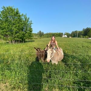 Meet your Posher, Teeghan